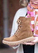 Load image into Gallery viewer, BUENO - Scarlett boot
